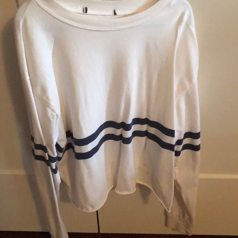 Brandy Melville long sleeved shirt